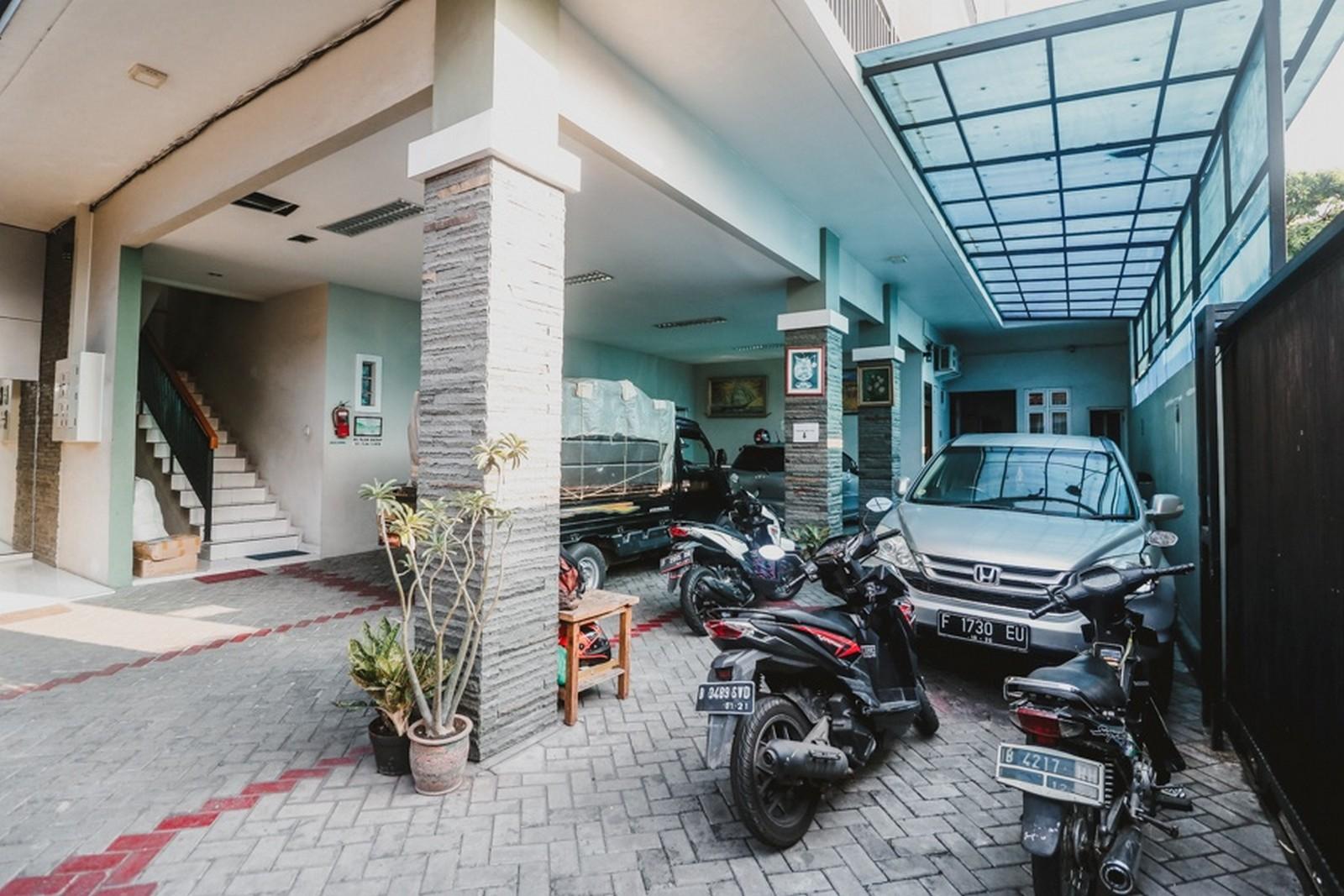 Reddoorz Plus Near Semanggi Jacarta Exterior foto