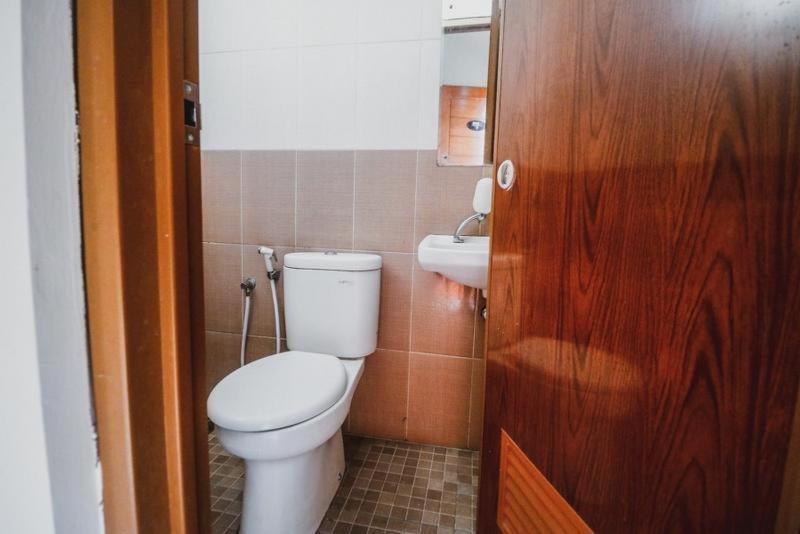 Reddoorz Plus Near Semanggi Jacarta Quarto foto