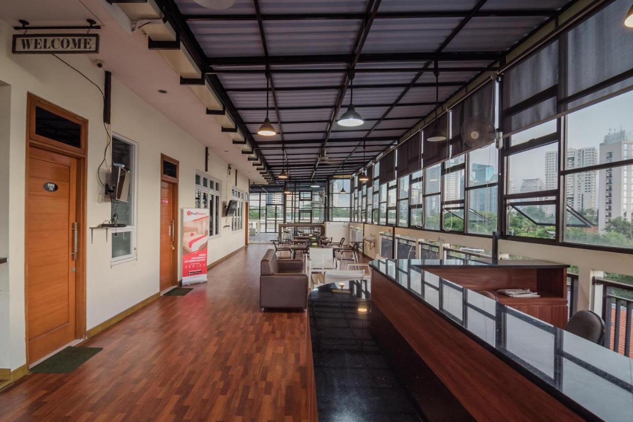 Reddoorz Plus Near Semanggi Jacarta Exterior foto