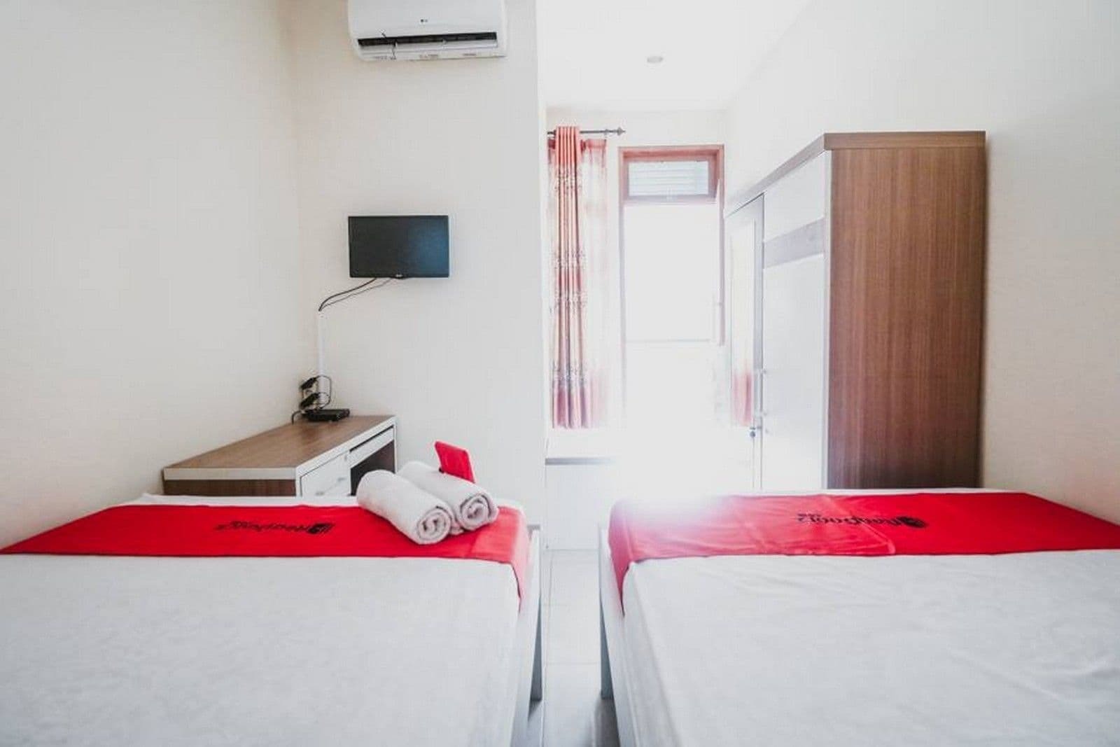 Reddoorz Plus Near Semanggi Jacarta Exterior foto
