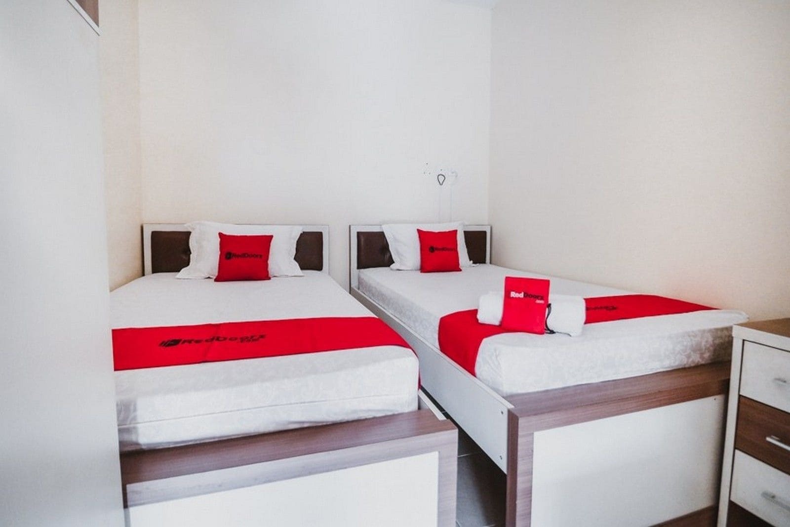 Reddoorz Plus Near Semanggi Jacarta Exterior foto